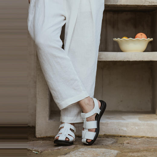 绽放IS081朵/白色包头凉鞋女夏季2024新款厚底简约罗马鞋平底单鞋 商品图1