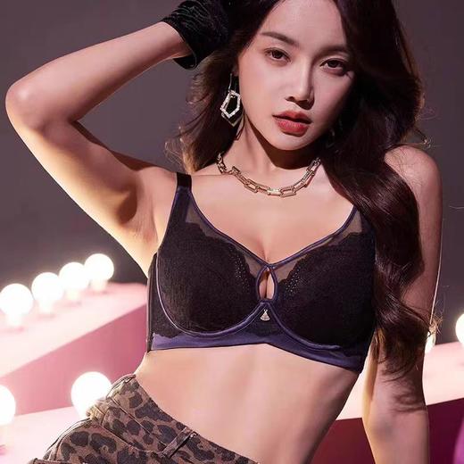 白玉无瑕 文胸 门店同款 内衣女大胸显小高侧翼收副乳微聚兔耳朵透气超薄文胸性感豹纹 商品图1