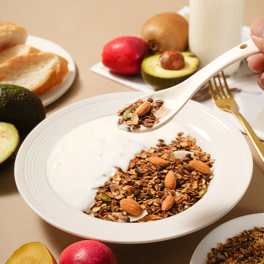 【口感醇香，美味酥脆，好麦好味道~】美粥食客海盐巧克力烘焙麦片400g 酸奶巧克力早餐麦片 即食代餐 美味畅享-QQ 商品图3