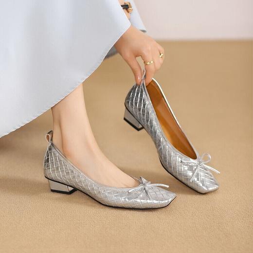 【预售5天】法式简约方头浅口编织纹羊皮低跟单鞋甜美蝴蝶结优雅舒适四季女鞋DTN&A1038-19 商品图2