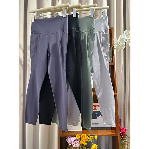 鲨鱼裤中的“爱马仕” 莱卡空气裤 舒适裸感 高弹柔软 提臀收腹 不易变形 商品图2