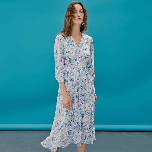EITIE爱特爱夏款新品V领显瘦高腰印花连衣裙7407157 商品图2