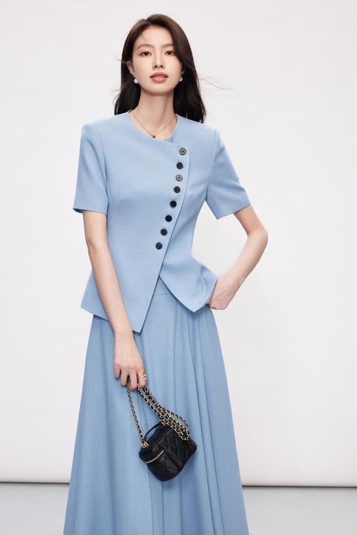 HJ2A36_窃蓝色_外套_夏季_简约大方圆领斜襟撞色扣短袖收腰显瘦通勤西装_高级女装_BERNIEELEN 伯妮斯茵 商品图6