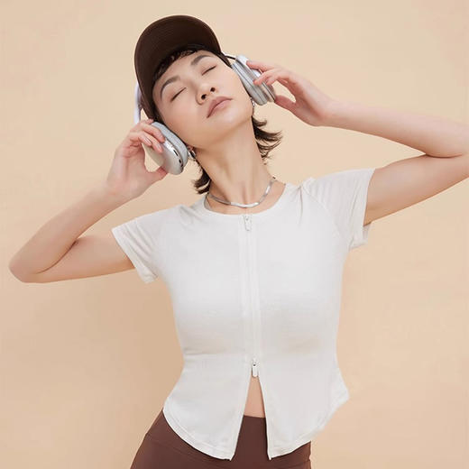 【3~5天发货】跃牌【美度空间】系列 莫代尔裸感修身运动t恤女圆领拉链瑜伽服休闲小蛮腰健身短袖夏季ADTX41020 商品图4