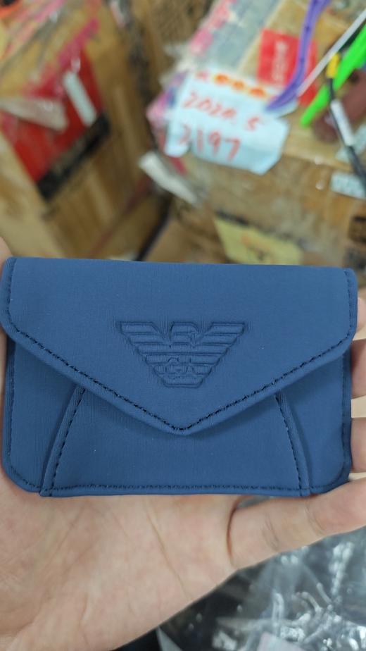 8052130729070	EMPORIO ARMANI	小巧精致经典鹰标零钱包 商品图0