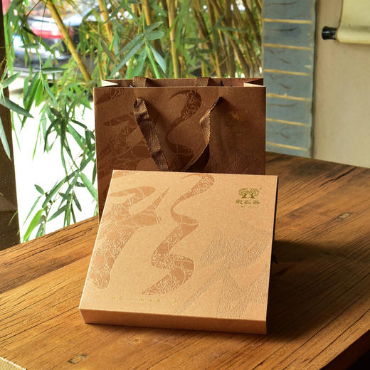 彩农茶357克单饼礼盒 商品图2