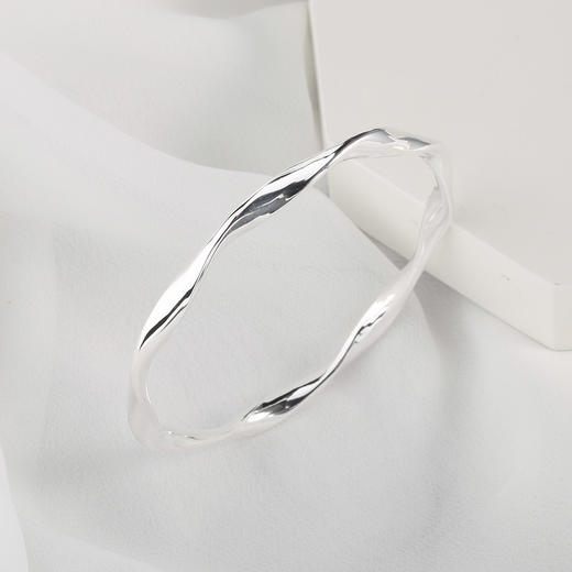 【宏艺珠宝】莫比乌斯环·足银手镯 商品图0
