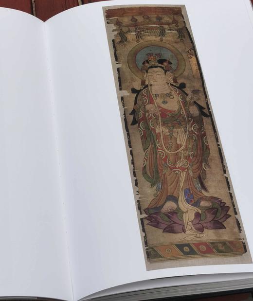 重磅推荐！！！刷边+签名+赠品版：《藏经洞敦煌艺术精品.大英博物馆》，正8开，布面精装，赵声良主编，浙江古籍出版社2024年5月一版一印，352页，定价980，售价：882元。 商品图7