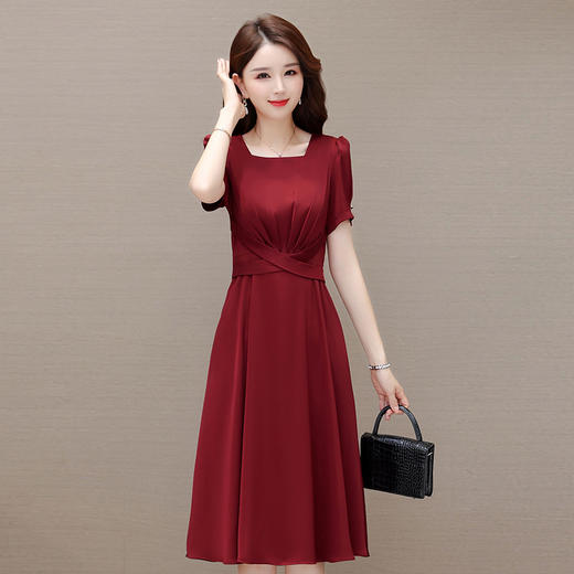 纯色方领连衣裙，收腰时尚中长款短袖百褶裙QYM- JJ-FDP080-Y 商品图0