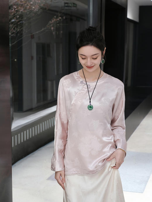 盛唐牡丹 |银粉蝶恋花冠乐绉上衣 商品图0