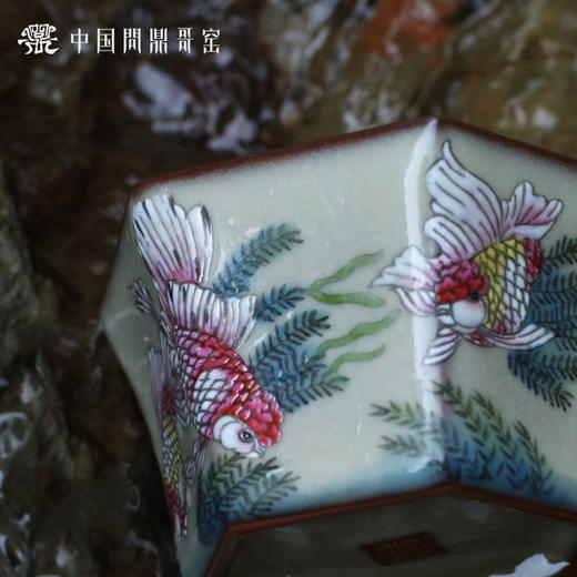 问鼎哥窑致巧款知心杯（欢浮鱼藻） 商品图2