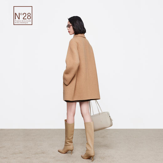 N°28 秋冬款设计师翻领毛呢外套双面呢短款大衣8352D105 商品图2