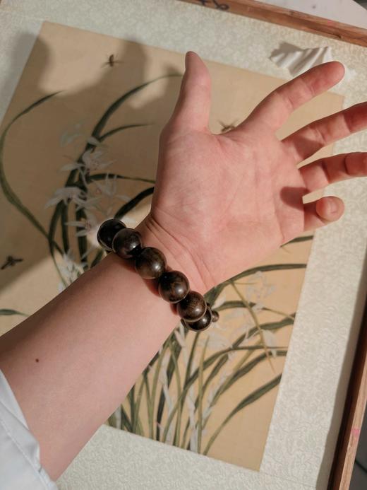 花花品质生活——金丝楠木手串！中国醉名贵的du有木材、香气淡雅幽香、沁人心脾  色泽璀璨。素有“东方shen木”之称~精品水波纹寓意遇水来💰男士家属福利/男女同款 商品图12