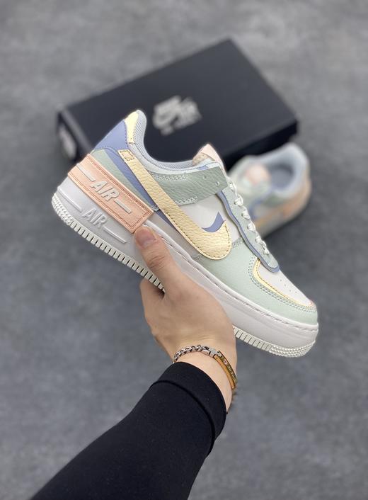 耐克空军拼接马卡龙独角兽中低帮女板鞋 商品图3