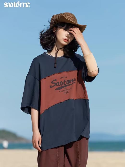 早乙女惠子saotome/STMDX240203/logo印花弧形拼色短袖T恤 商品图1