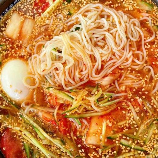 优选丨东北冷面 一到夏天就想它 劲道的面条 冰凉的汤底 每一口都觉得过瘾 分分钟满足你的味蕾！ 商品图2