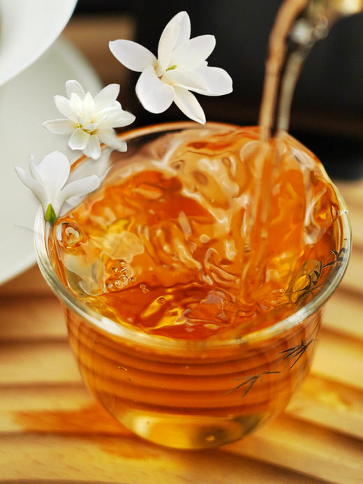 【掌柜私藏薄荷塘】2014年头春头采 十年勐海干仓薄荷塘纯料 有钱难买的稀缺货 云南易武普洱茶生茶357g/饼 拍5发6拍20发25 商品图3