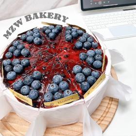 700.蓝莓慕斯蛋糕