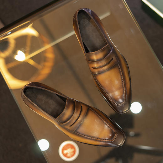 高级定制世界冠军级同工艺产品：马蹄跟盲腰琴底乐福鞋 商品图7