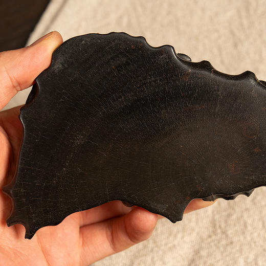 清 紫檀雕松树纹水盂 商品图3