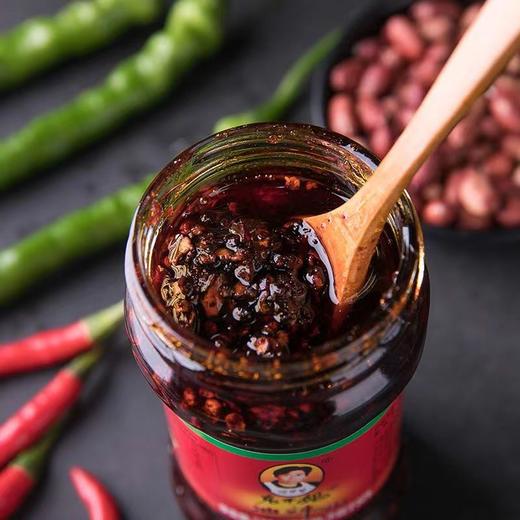 贵阳南明【老干妈】油辣椒牛肉末组合 全国包邮 新疆西藏内蒙古不发货 香辣辣椒酱 油辣椒 商品图4