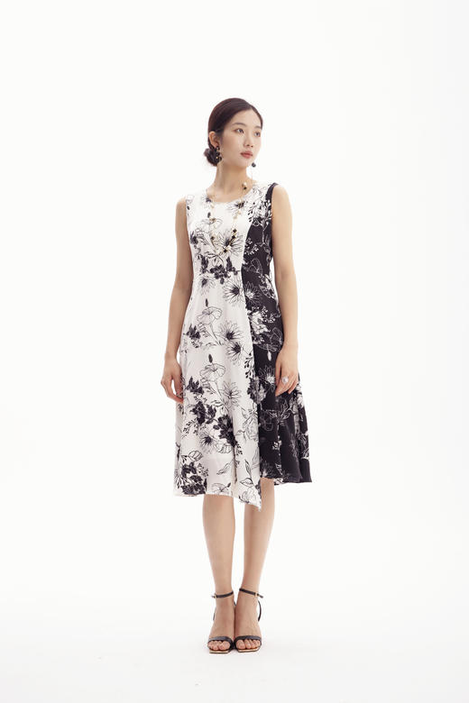 HJ2S37_凝脂色_连衣裙_四季_名媛风黑白撞色花卉印花无袖收腰显瘦气质连衣裙_高级女装_BERNIEELEN 伯妮斯茵 商品图8