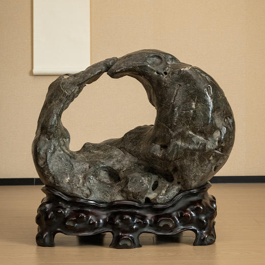 清 灵璧石庆云洞天文房赏石（红木座） 商品图0