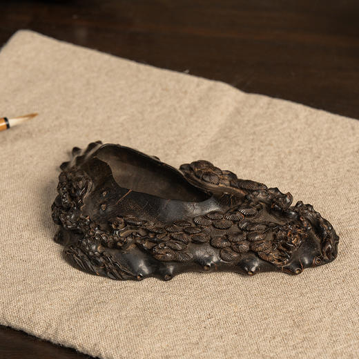 清 紫檀雕松树纹水盂 商品图1