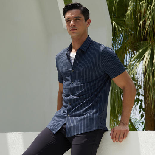 YvesFigarau伊夫·费嘉罗新款休闲短袖衬衫972415 商品图1