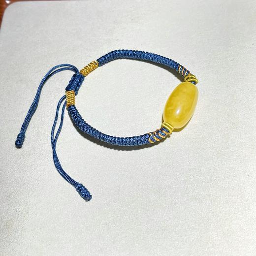 纯手工编制鸡油黄蜜蜡桶珠手串 商品图3