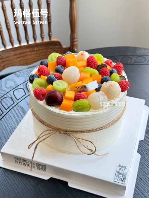 C182（应季水果款蛋糕，水果是应季的不是固定的） 商品图1