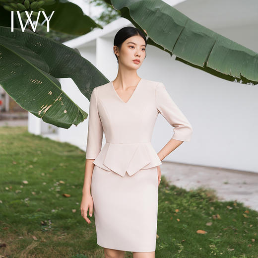 IWY/米杏色连衣裙七分袖西装正装裙商务美容院操作师工作服教师裙Q11366 商品图1