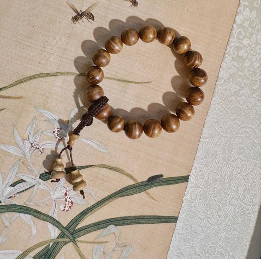 花花品质生活——金丝楠木手串！中国醉名贵的du有木材、香气淡雅幽香、沁人心脾  色泽璀璨。素有“东方shen木”之称~精品水波纹寓意遇水来💰男士家属福利/男女同款 商品图0