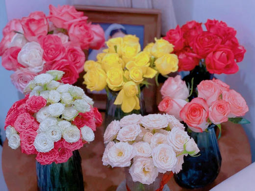 【板牙】💐随机混搭盲盒花束🌺12支花，25-30个花苞，开团💰39.9❗️花的仪式感永远不会过时 🚛顺丰冷链/德邦空运/中通空运 ✅主花主要是玫瑰/向日葵/康乃馨 ✅随机混搭，手工包装！ 商品图3