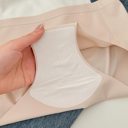 冰丝无痕超柔裸感内裤UA52069 商品图5