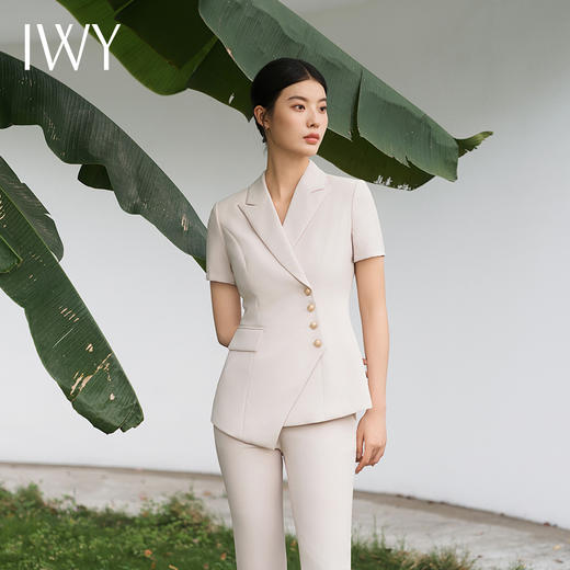 IWY/短袖西装套装杏色修身高级设计感职业商务通勤面试正装工作服C10409+P10409 商品图3