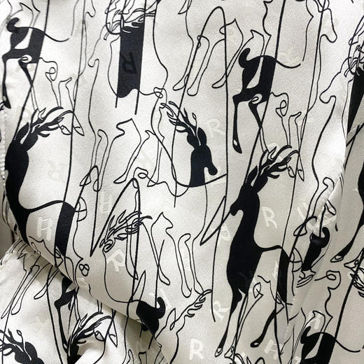 HJ2S21_凝脂色_连衣裙_春夏_轻奢缎面肌理同色系腰带收腰显瘦通勤气质连衣裙_高级女装_BERNIEELEN 伯妮斯茵 商品图12