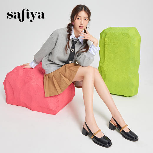 Safiya/索菲娅2024春 复古玛丽珍方头一字扣漆皮中跟后空凉鞋SF41111M09 商品图2