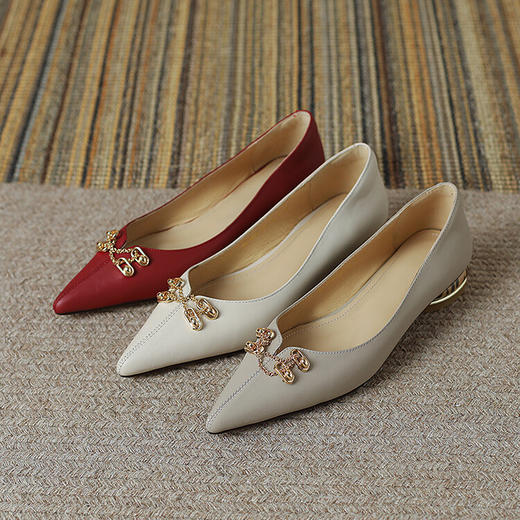 【预售5天】里外全皮仙女风豹纹低跟鞋春夏新款尖头单鞋女真皮金属扣件鞋HB&7001 商品图4