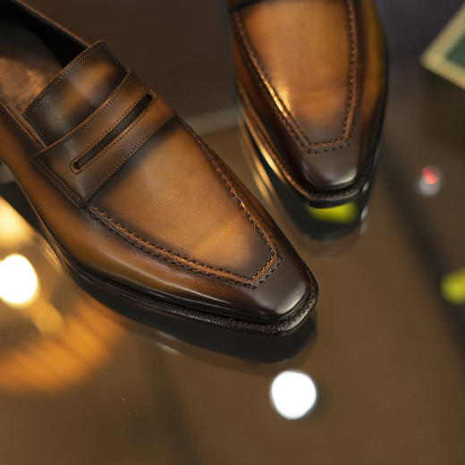 高级定制世界冠军级同工艺产品：马蹄跟盲腰琴底乐福鞋 商品图6