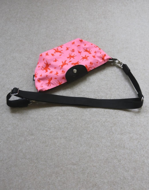 急茬儿的啊 速来抄底 哈！珑 Galop 黑粉配 聚酯帆布 软薄料的 斜挎包 商品图0