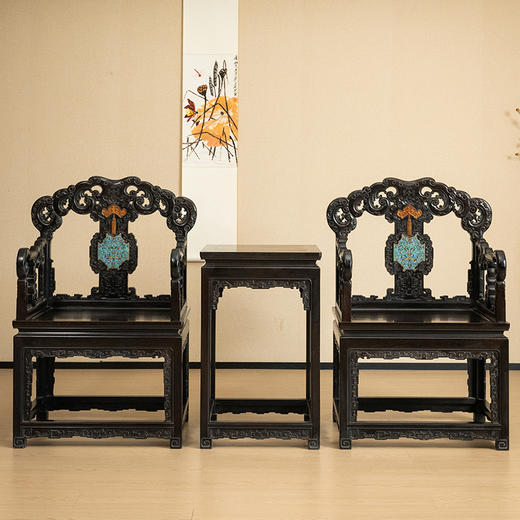 二十世纪 紫檀镶景泰蓝福庆纹扶手椅成套（两椅一几） 商品图0