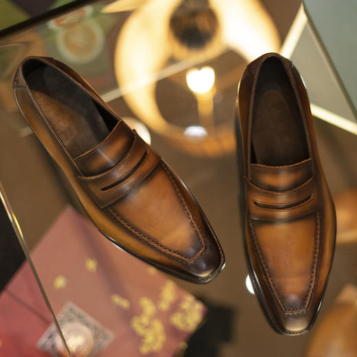 高级定制世界冠军级同工艺产品：马蹄跟盲腰琴底乐福鞋 商品图2