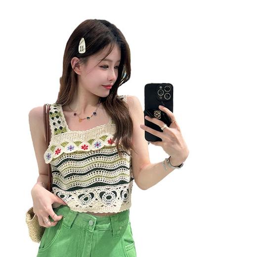 【辣妹方领吊带背心】镂空针织上衣女 夏季新款 甜美设计感 显瘦条纹上衣  商品图4