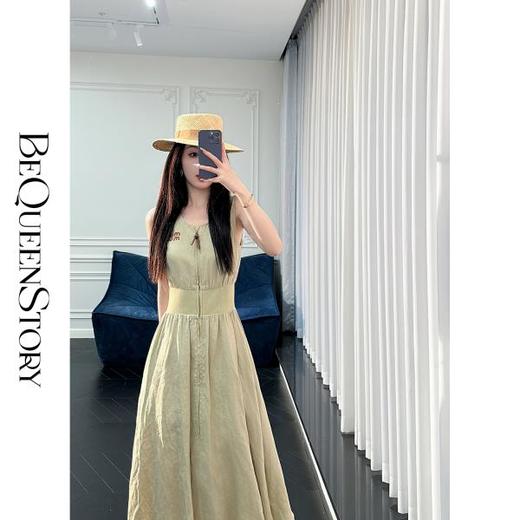 BeQueenStory【红毯茶歇】复古色简约舒适圆领无袖亚麻收腰连衣裙 商品图3