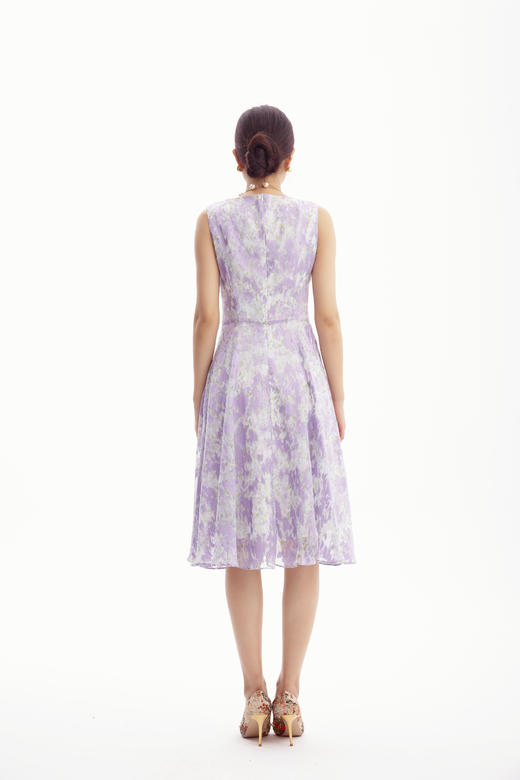 HJ2S15_紫薄汗色_连衣裙_四季_优雅复古雪纺晕染碎花无袖收腰显瘦中裙_高级女装_BERNIEELEN 伯妮斯茵 商品图7