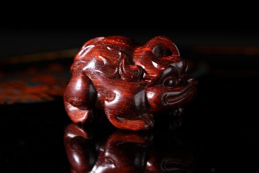 GJXJ0110°印度小叶紫檀手作独角兽摆件 商品图0