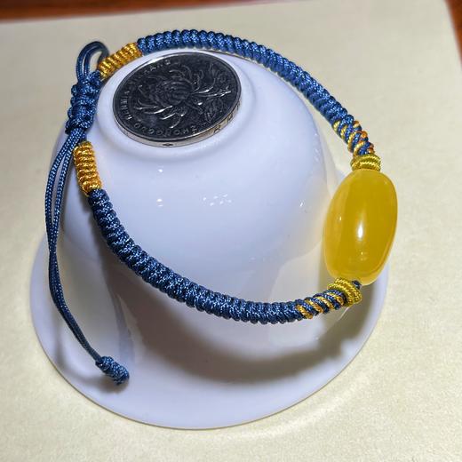 纯手工编制鸡油黄蜜蜡桶珠手串 商品图2