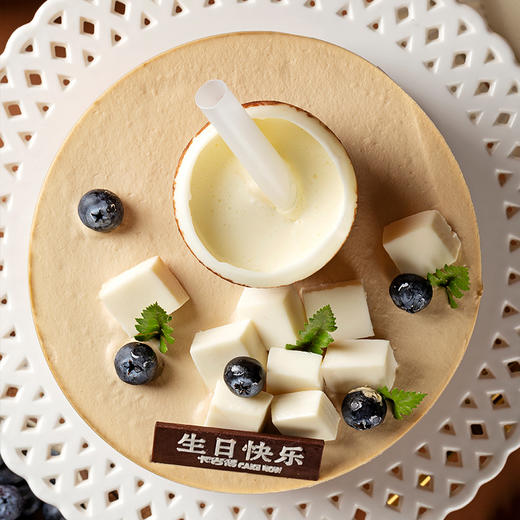 生椰拿铁6英寸动物奶油生日蛋糕 商品图1