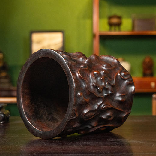 清 红木雕树瘤笔筒 商品图1